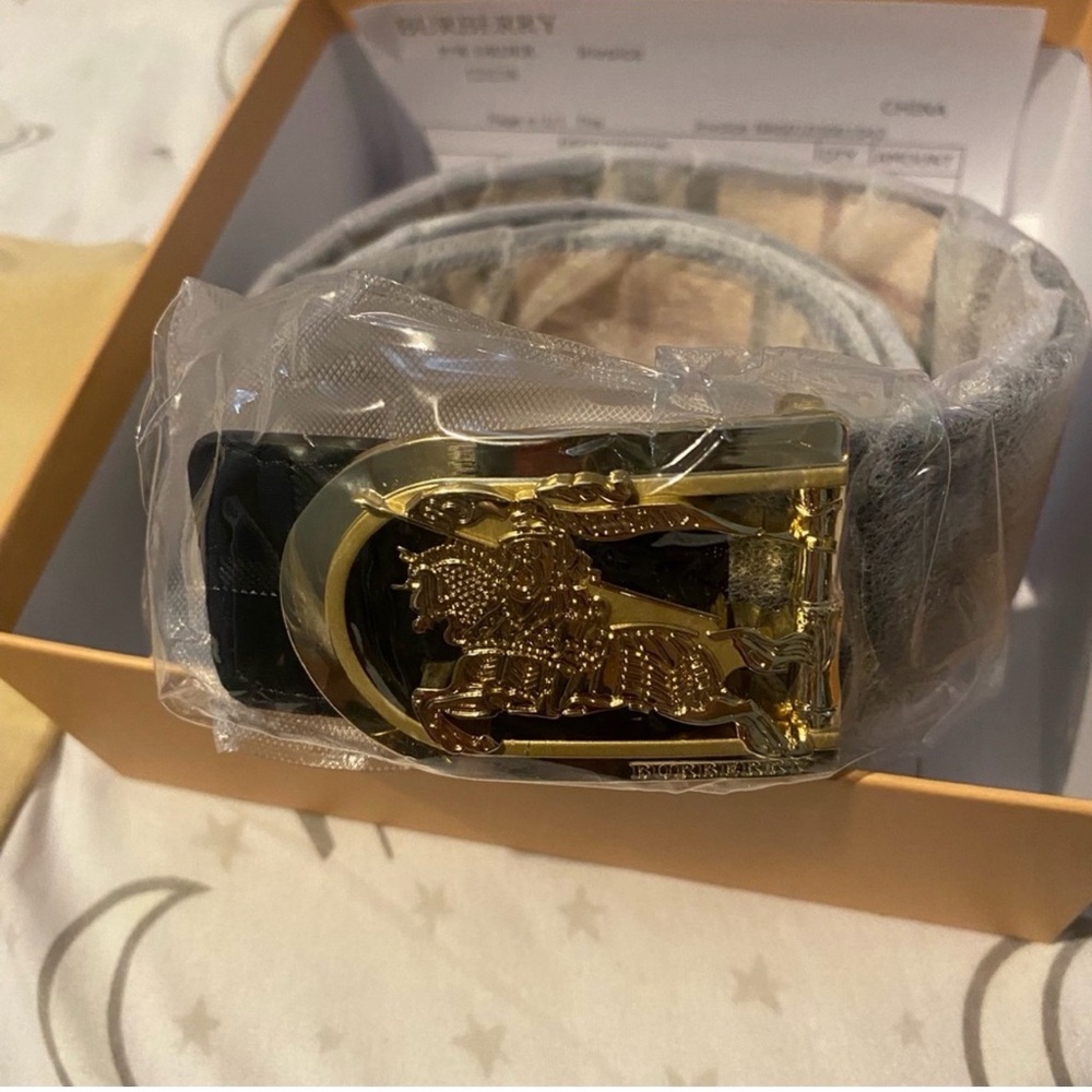 Burberry Black Leather & Beige Check Belt with Gold Heraldic Buckle - Picture 4 of 4